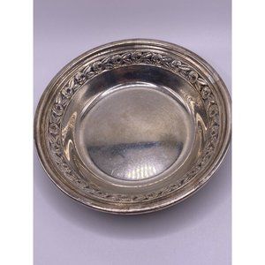 Reed & Barton Silverplate Bowl (Trinket Dish, Pin Tray) 6”  Band of Roses #1204